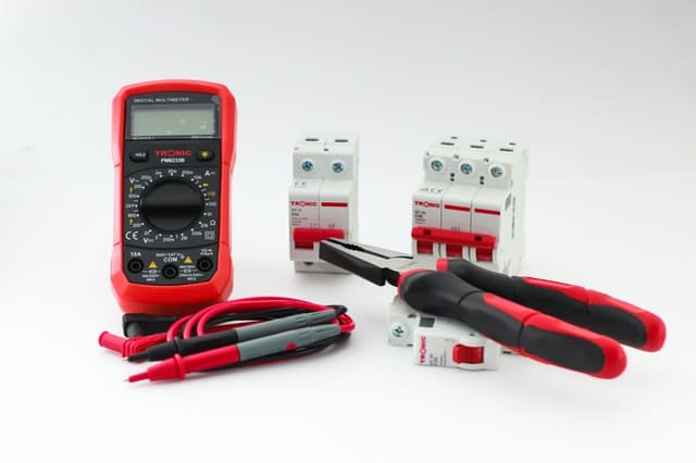 Nieuwe groepenkast laten plaatsen